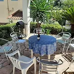 Apartmán In With Sea Views & Pool Benitses (Corfu)