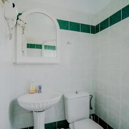 In With Sea Views & Pool 公寓 贝尼蔡斯