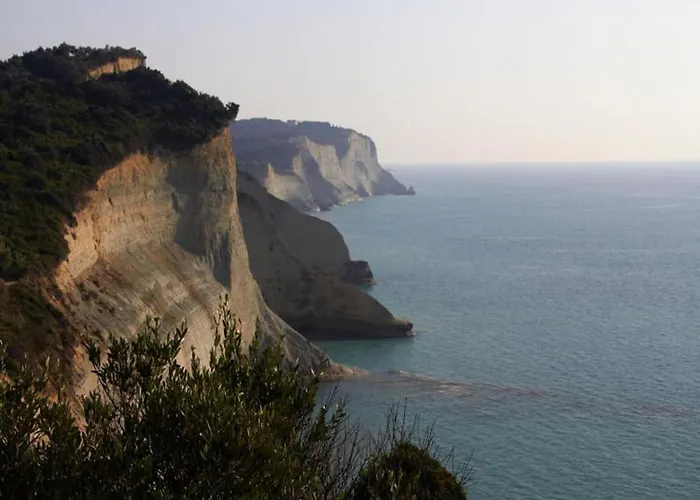 In With Sea Views & Pool * Benitses (Corfu)