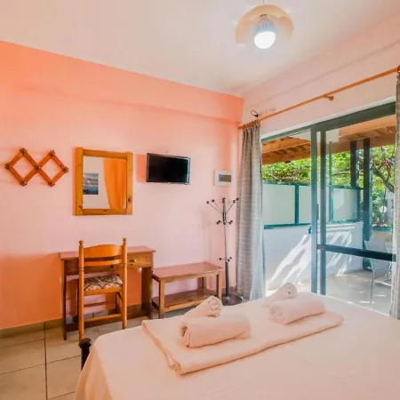 公寓 Apartment In Mpenitses With Pool 贝尼蔡斯