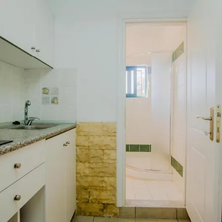 公寓 Apartment In Mpenitses With Pool
