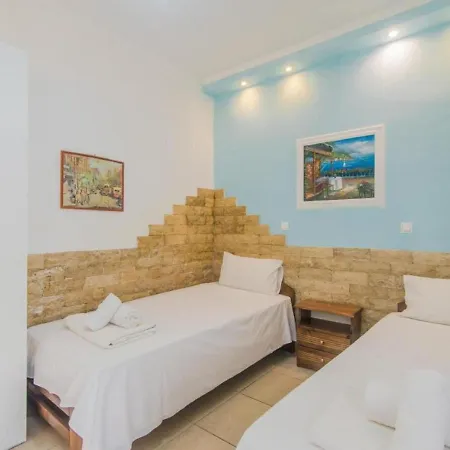 Charming In With Shared Pool Benitses (Corfu)
