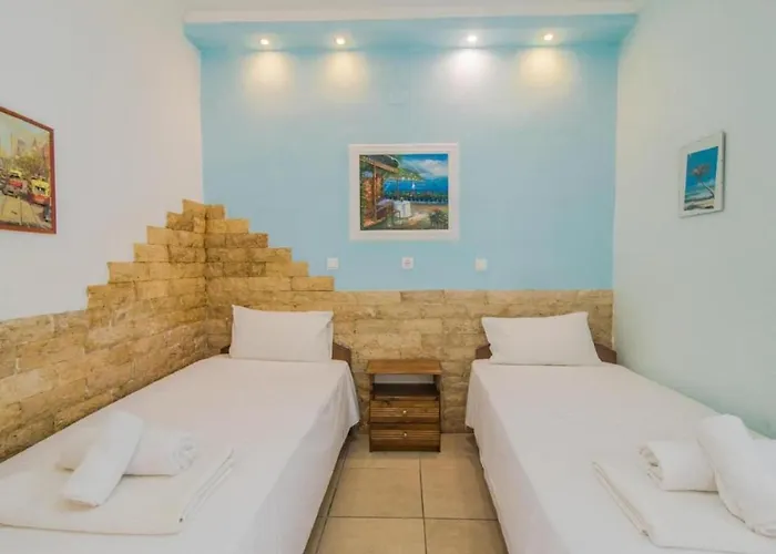 In With Sea Views & Pool * Mpenitses