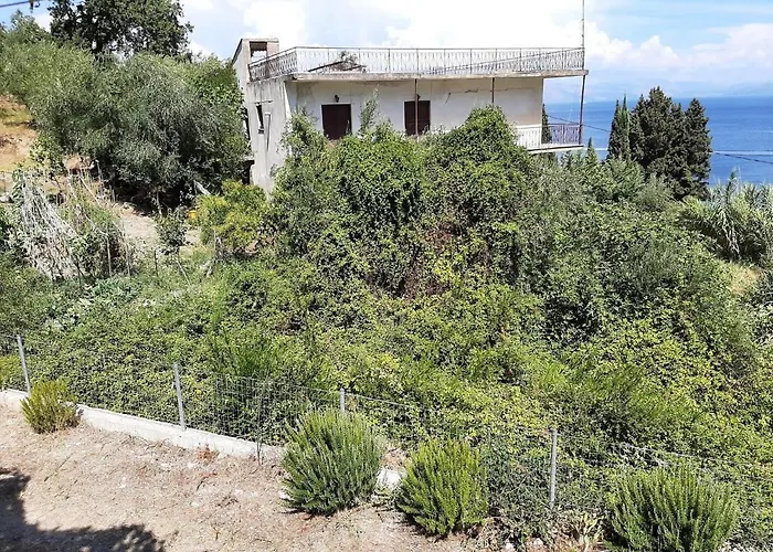 Apartmán In With Sea Views & Pool Benitses (Corfu)